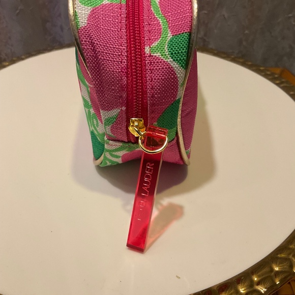 Lilly Pulitzer for Estée Lauder Pink Floral Make-Up Bag - Picture 3 of 6